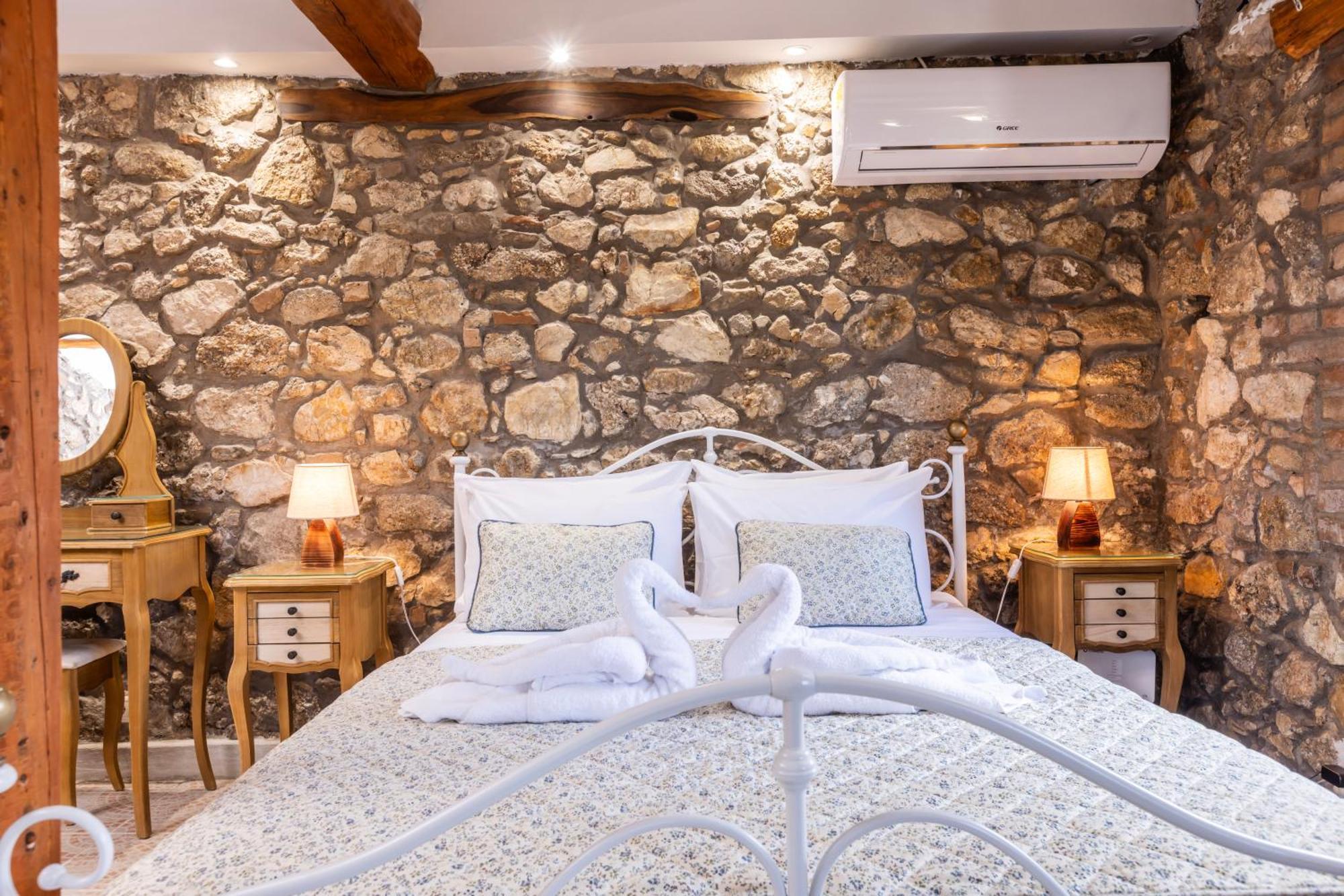 The Stone Suite モライティカ エクステリア 写真